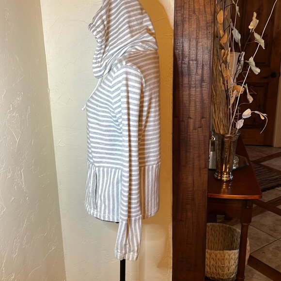 J Crew Hoodie - Picture 5 of 9